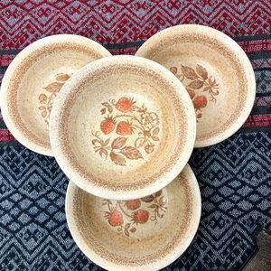 1970s Homespun Churchill Stone cast bowls. Set of 4.